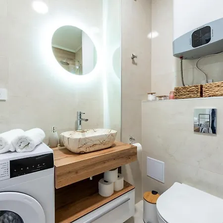 Apartman Peaceful 2-bedroom Srebreno *