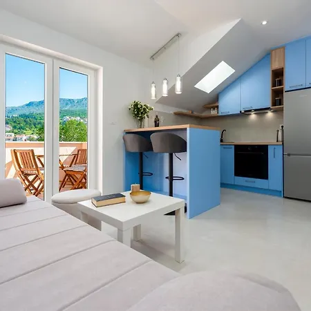 Peaceful 2-bedroom Srebreno 아파트