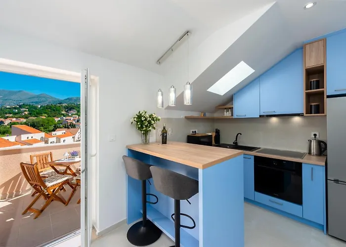 아파트 Peaceful 2-bedroom Srebreno *