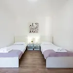 Peaceful 2-bedroom Srebreno Mlini