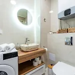 Lägenhet Peaceful 2-bedroom Srebreno *