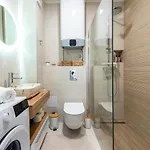 Peaceful 2-bedroom Srebreno Mlini