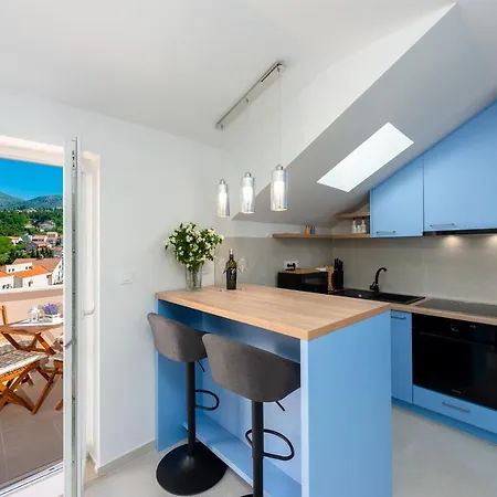 Apartman Peaceful 2-bedroom Srebreno *