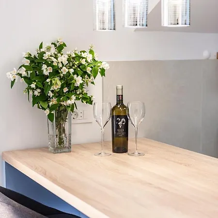 Appartement Peaceful 2-bedroom Srebreno Mlini