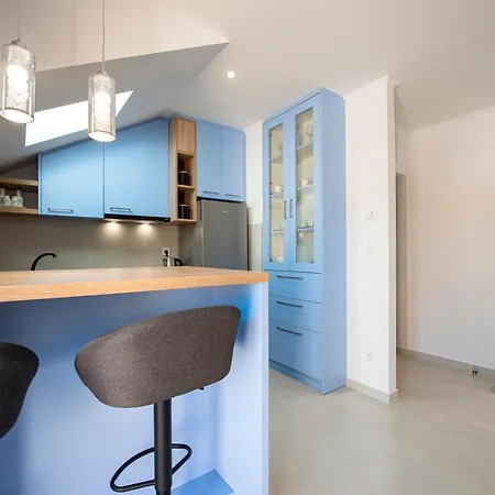 Peaceful 2-bedroom Srebreno Appartement Mlini