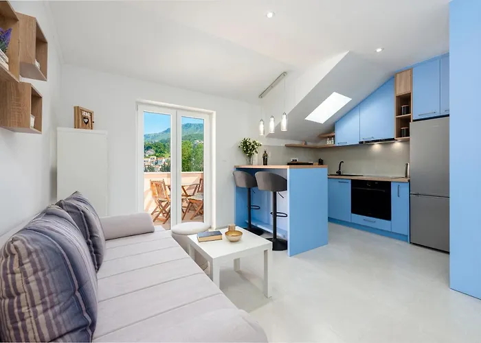 Peaceful 2-bedroom Srebreno Lejlighed