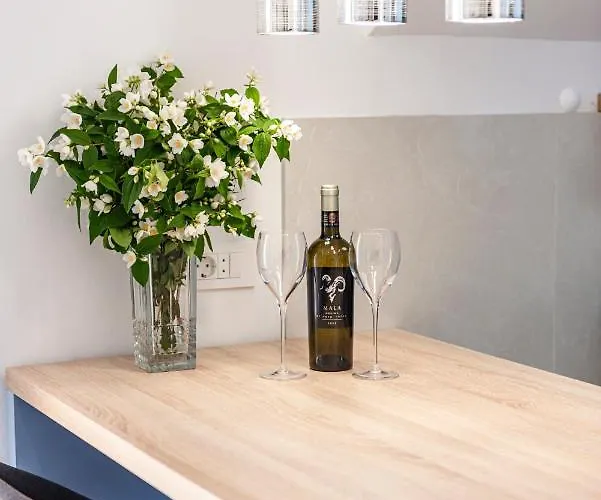 Lejlighed Peaceful 2-bedroom Srebreno Mlini