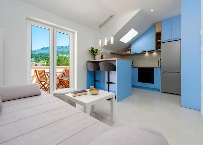 Peaceful 2-bedroom Srebreno Lejlighed